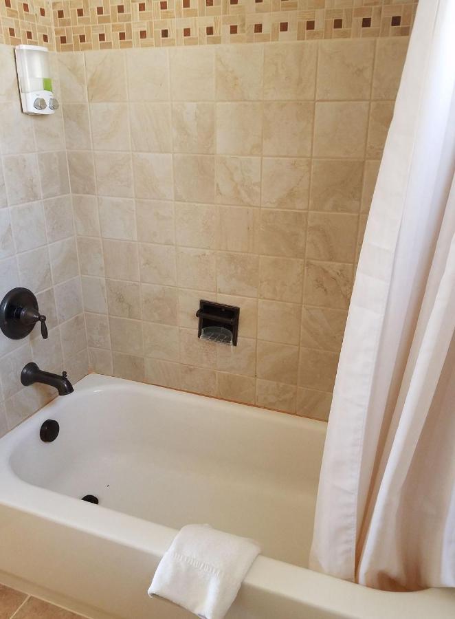 Aquarius Inn Bicknell Kültér fotó