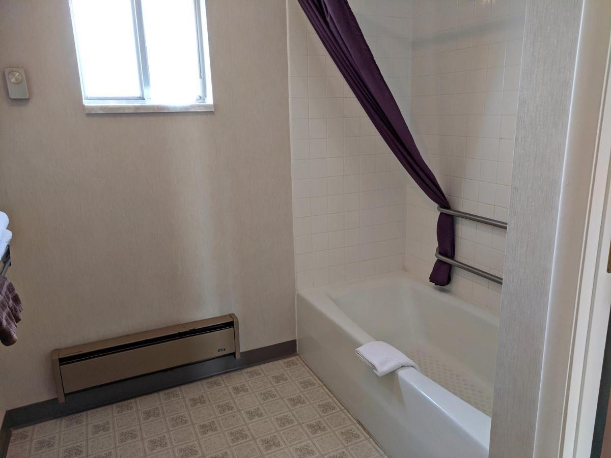 Aquarius Inn Bicknell Kültér fotó