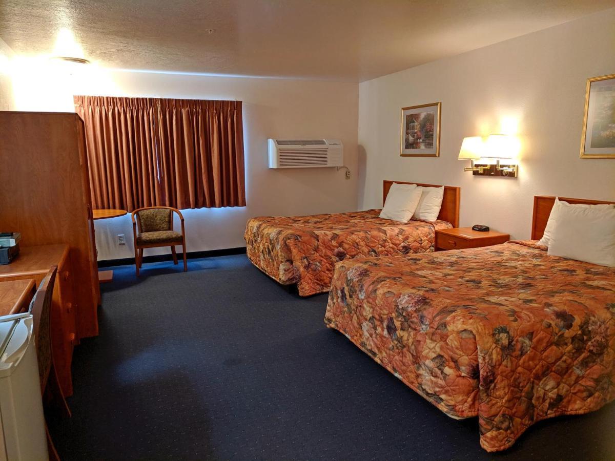 Aquarius Inn Bicknell Kültér fotó