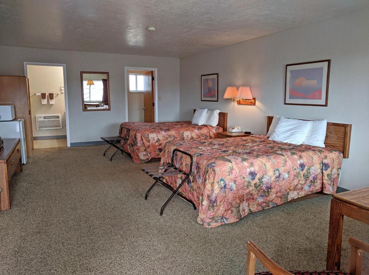 Aquarius Inn Bicknell Kültér fotó