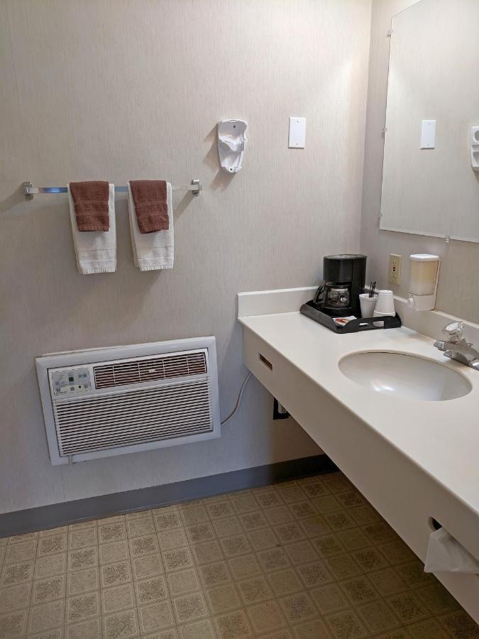 Aquarius Inn Bicknell Kültér fotó
