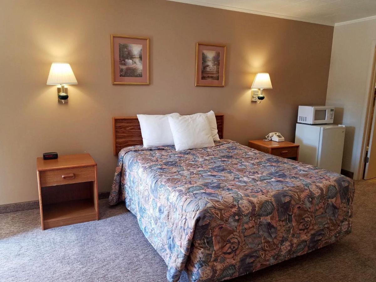 Aquarius Inn Bicknell Kültér fotó