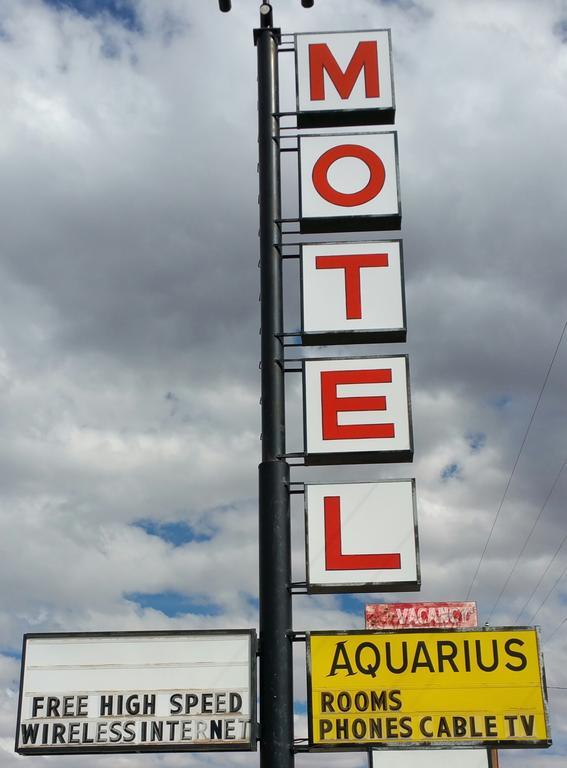 Aquarius Inn Bicknell Kültér fotó