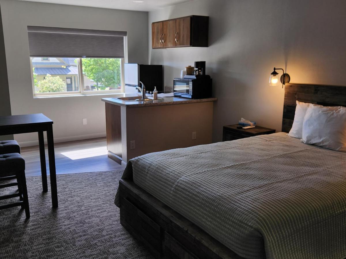 Aquarius Inn Bicknell Kültér fotó